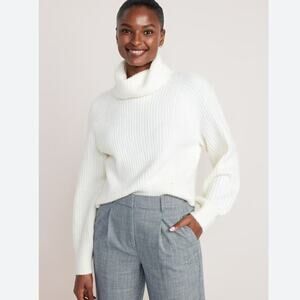 Old Navy Cropped Turtleneck Sweater Sea Salt White - Women's Size Small